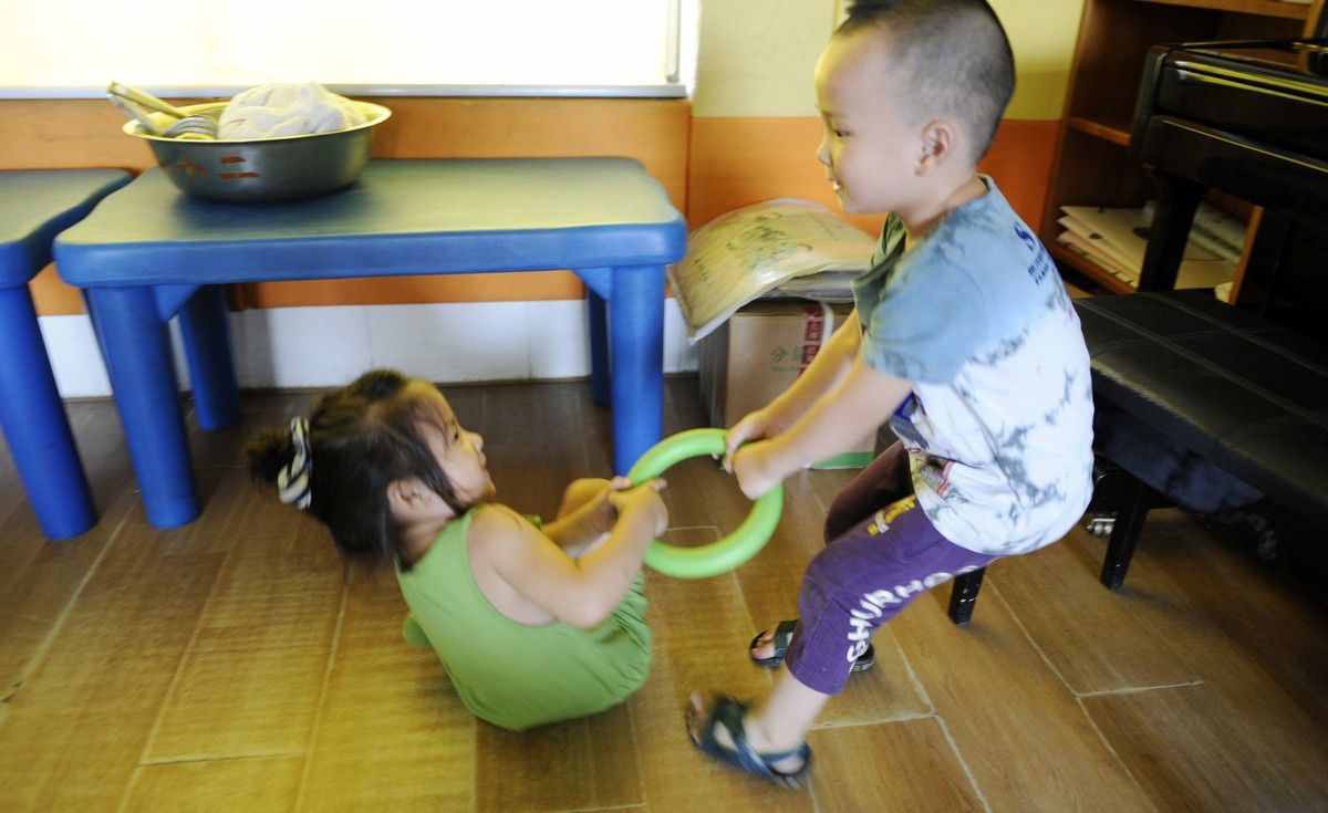 孩子做事唯唯諾諾，多半是父母的問(wèn)題，邊界感缺失的教育是失敗的