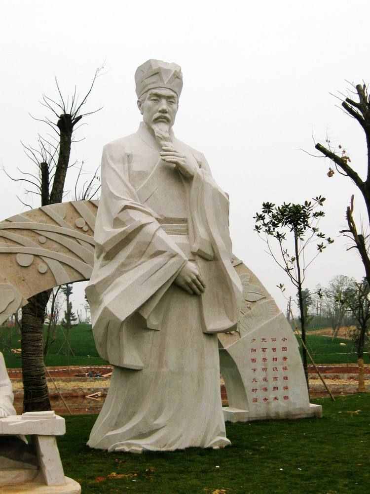 “無(wú)可奈何花落去，似曾相識(shí)燕歸來(lái)”這句詩(shī)是什么意思？