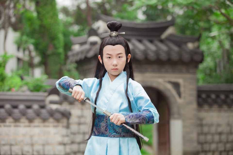 舞象、豆蔻，花信，總角：古人對(duì)年齡的稱謂真的好美