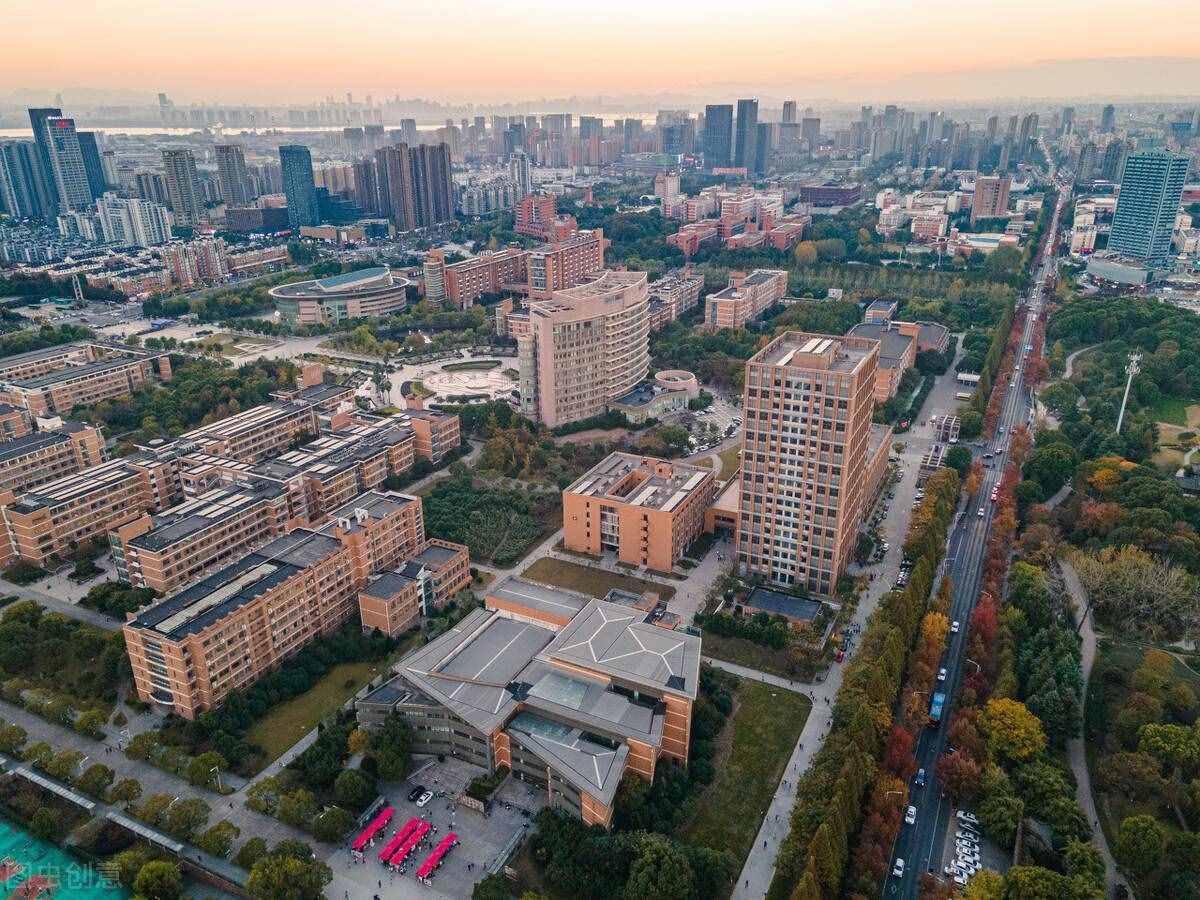 3大理科王牌專業(yè)，每年報考人數(shù)不在少數(shù)，但就業(yè)率極高市場大