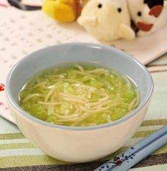 6個月寶寶吃哪些輔食比較好？這6款嬰兒營養(yǎng)輔食，做法簡單味道好