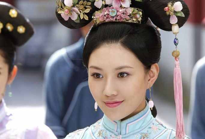姐妹同入清宮做了皇后，姐姐成順治一生至愛，妹妹成雍正唯一妻子