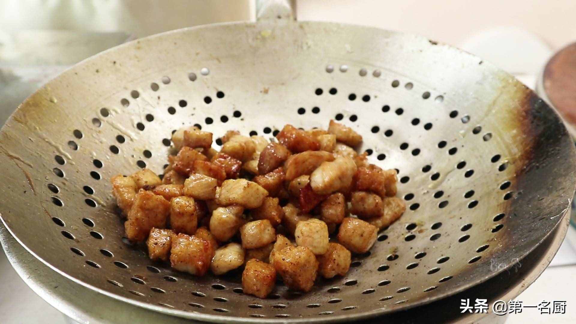 熘肉段的家常做法，詳細(xì)講解掛糊和調(diào)汁技巧，簡(jiǎn)單實(shí)用，先收藏了