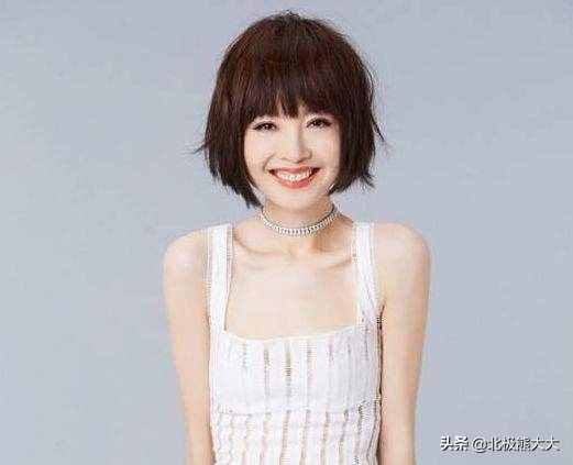 名主持魯豫二婚老公原來是他，倆人隱婚17年，如今照片正式公布