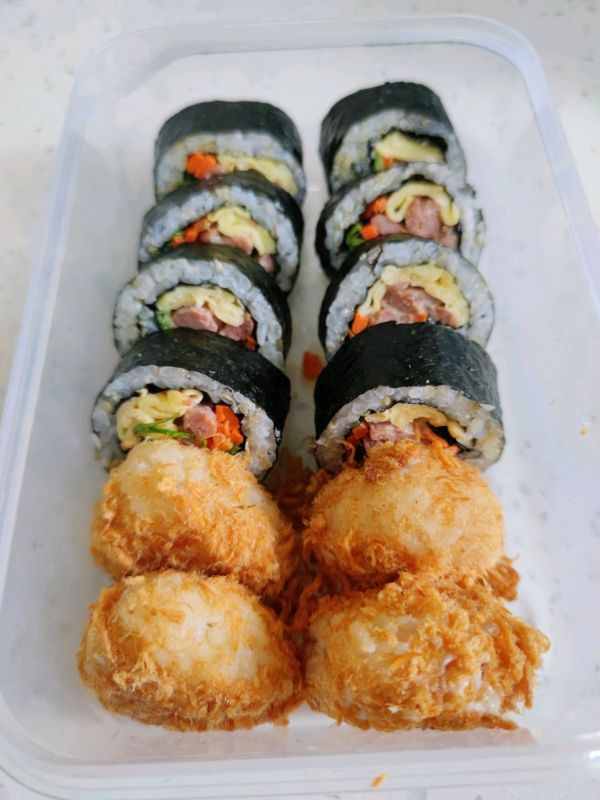 牛肉壽司便當
