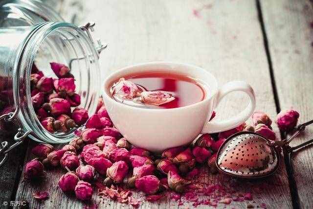 愛她，就給她泡杯玫瑰花茶