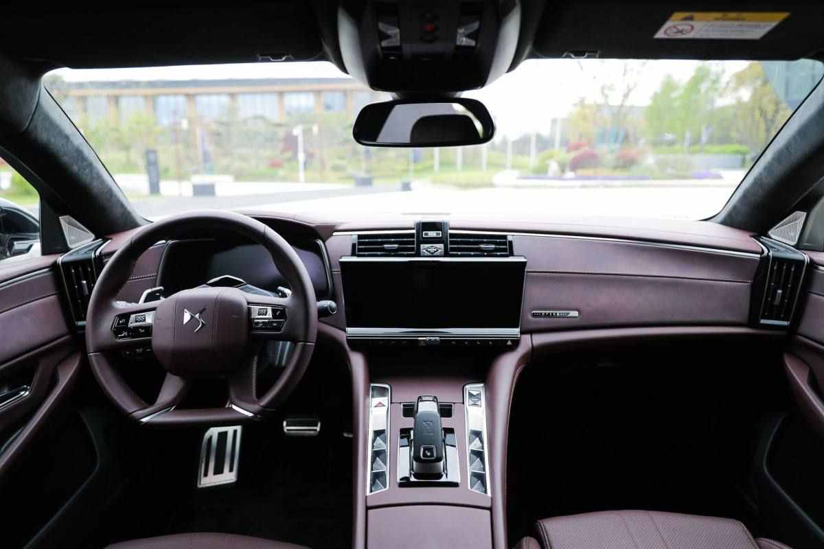 試駕DS9，這輛“中國最貴的法國豪車”你會買單嗎？