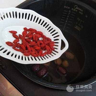 桂圓紅棗茶的做法