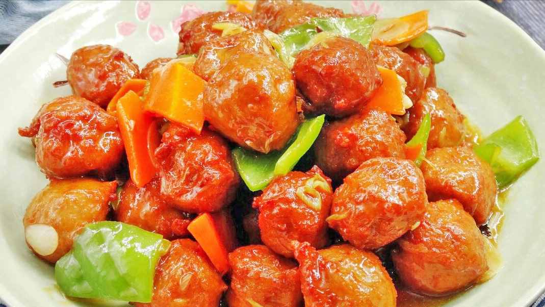 秋日進補多吃3紅3白，少吃2綠，降秋燥，忌寒涼，順應(yīng)時節(jié)身體棒