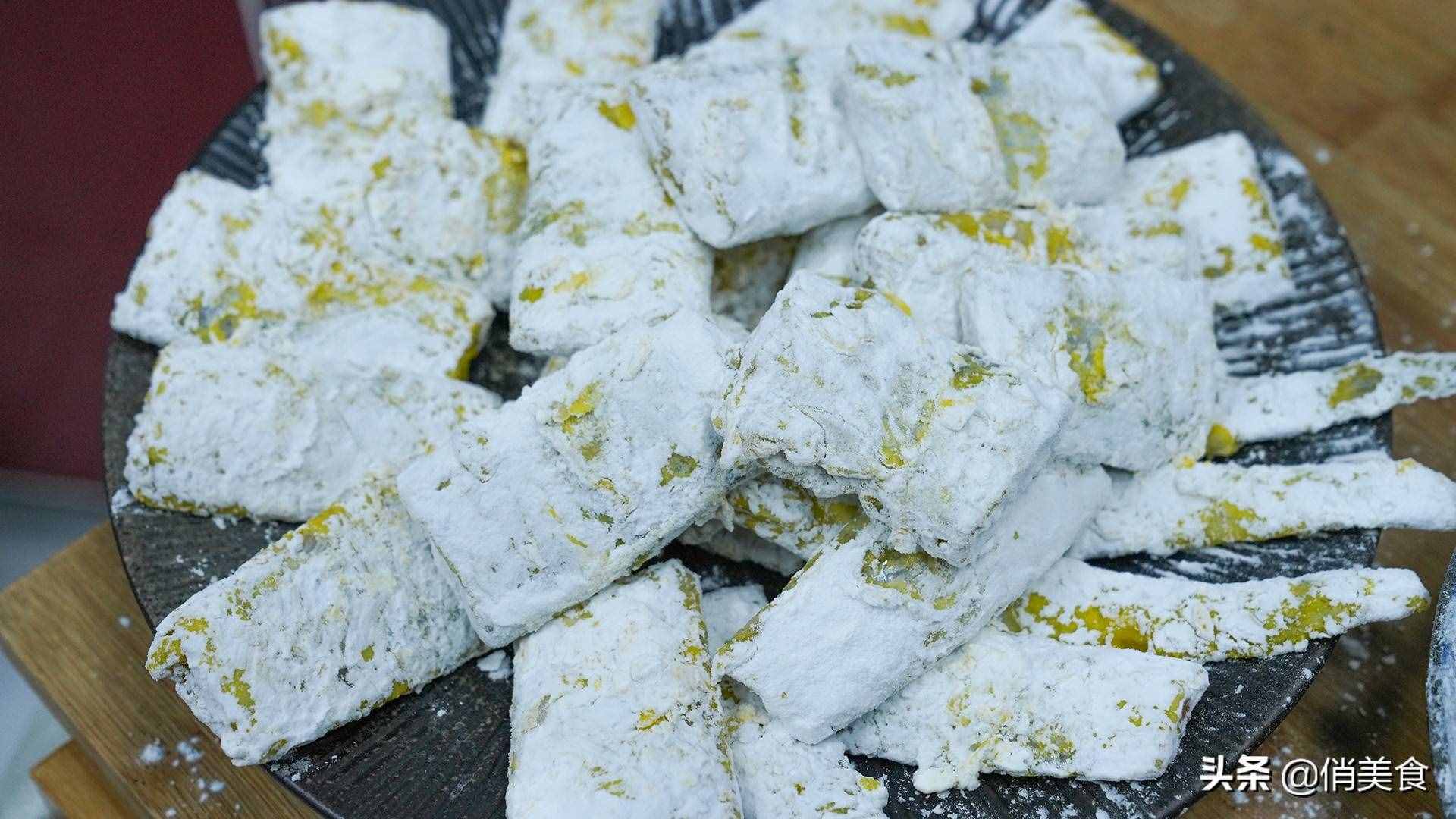 炸帶魚，到底是裹面粉還是淀粉？教你正確做法，外酥里嫩無腥味