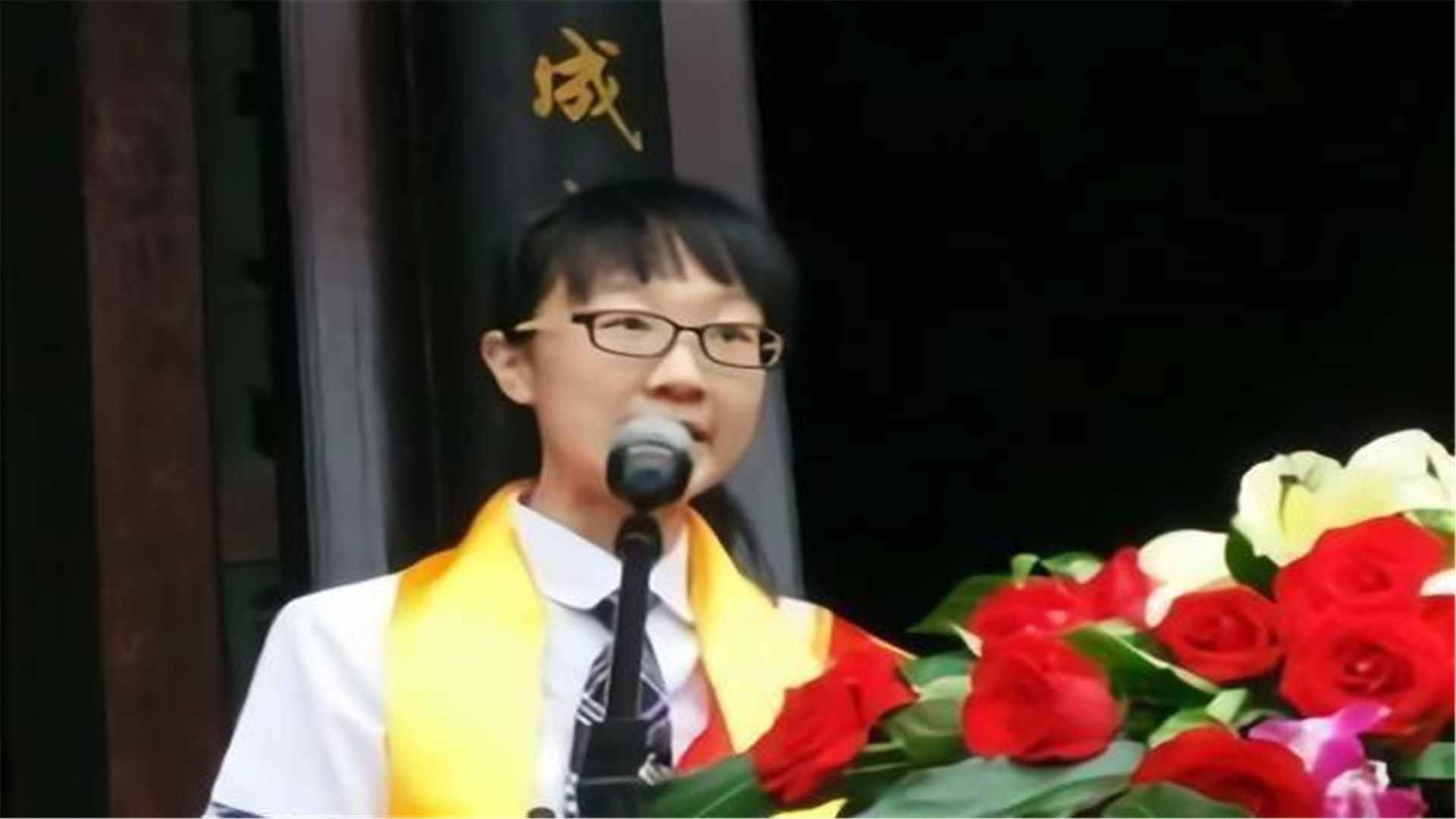 廣西“高考狀元”孟笛蕭，交卷鈴響才想起在考場，這才是真學霸