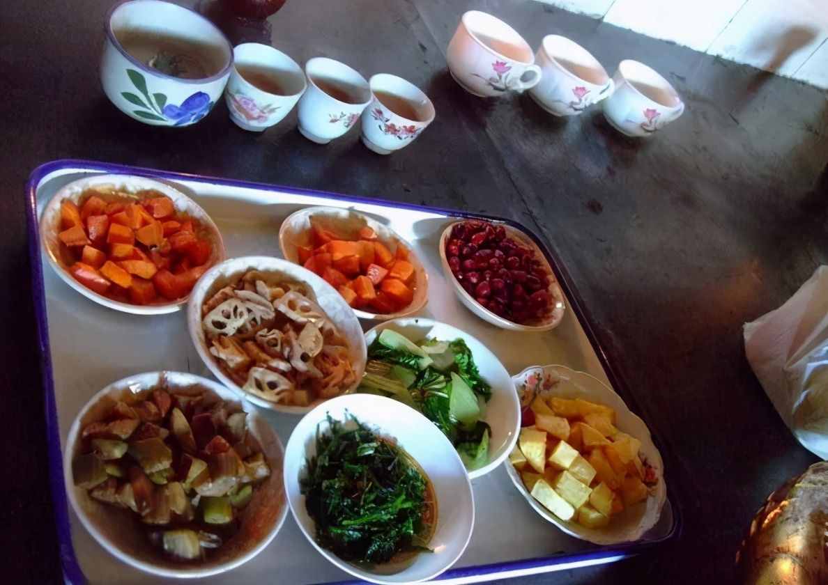 這是云南大理白族的奇特風(fēng)俗——給新車舉辦一場(chǎng)隆重的“成人禮”