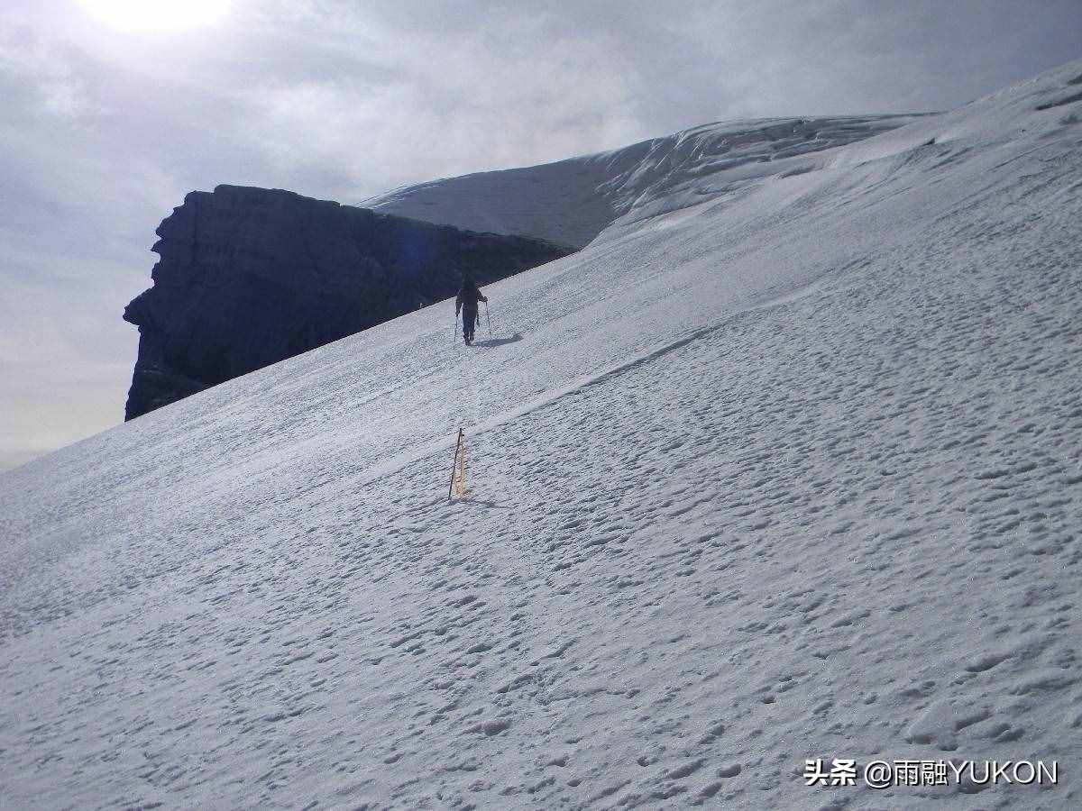 全球最高島上山峰：高4884米大洋洲第一，一年產(chǎn)33噸黃金90噸白銀