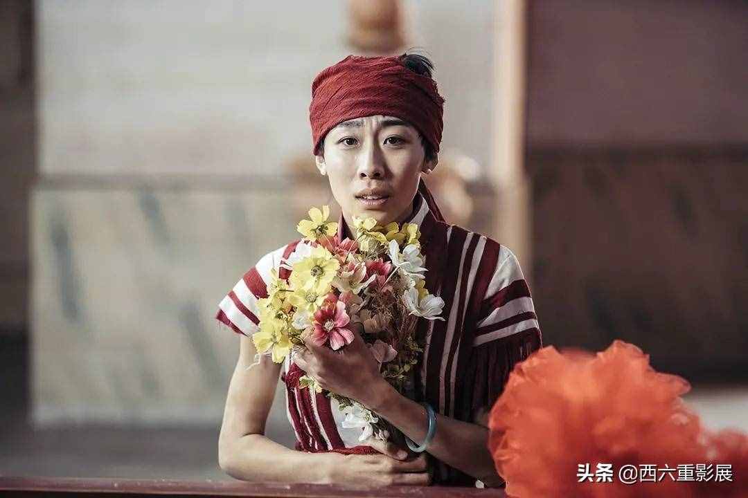 深度解讀《半個喜劇》，好笑又戳心