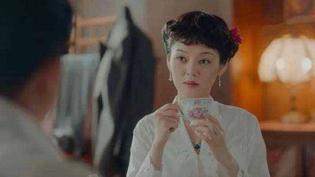 《小娘惹》石燕子：經(jīng)歷原生家庭的悲劇，她反而活出了自我