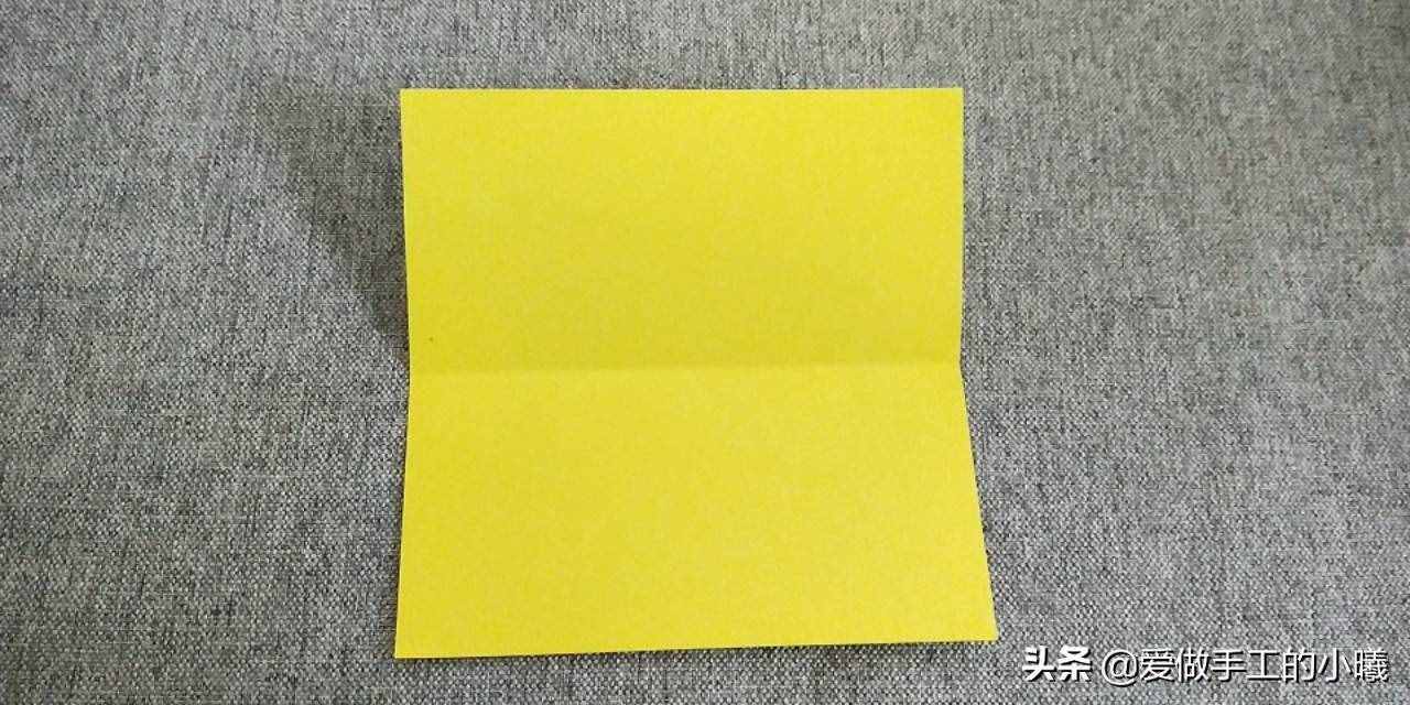 快過年了，用彩紙做個紅紅火火的燈籠吧，燈籠折紙圖解