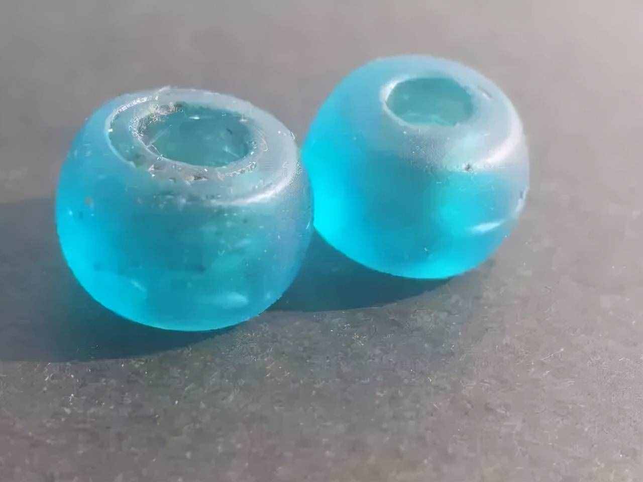 玩珠子，看見老琉璃卻不認識？