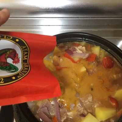 有了泰式瑪沙文咖喱雞，老公每天多吃一碗飯