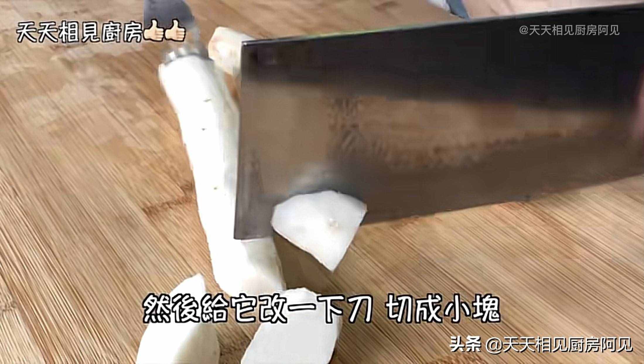 清蒸雞就是這么簡單，做法步驟都在這，雞肉嫩滑，每次一只不夠吃