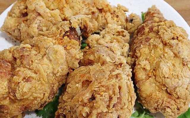 教你做香酥炸雞腿，外皮酥脆，肉質(zhì)鮮嫩不夾生，學會不用出去買了