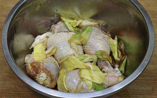 教你做香酥炸雞腿，外皮酥脆，肉質(zhì)鮮嫩不夾生，學會不用出去買了