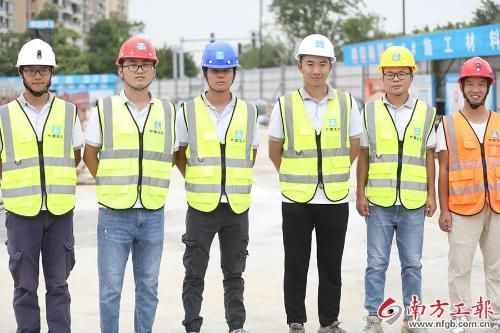 五顏六色的安全帽，背后有這些奧秘