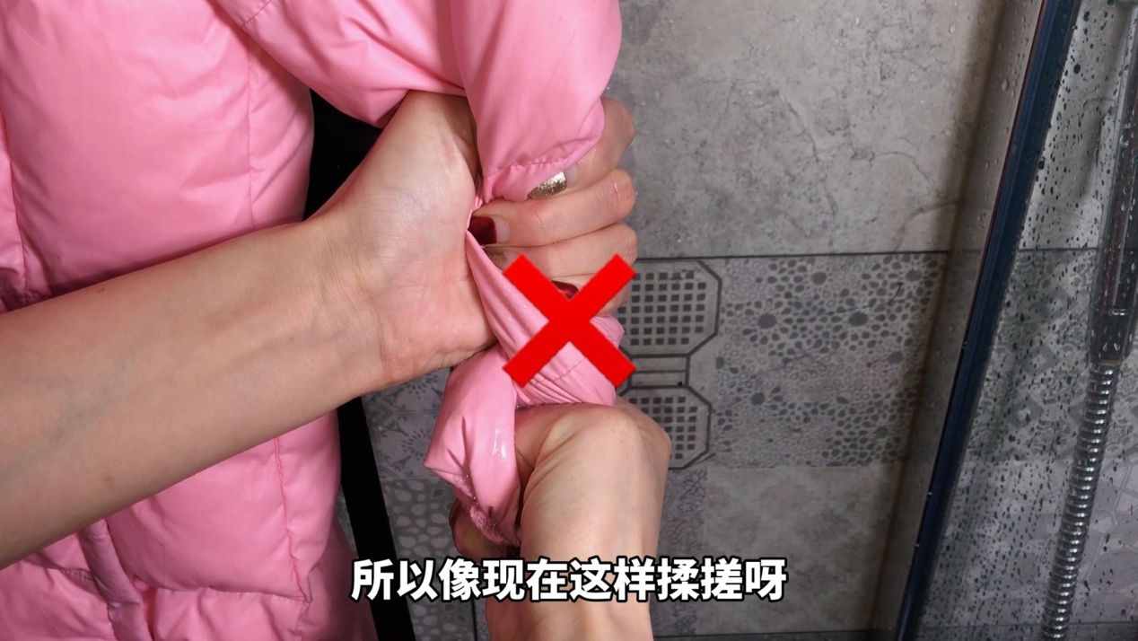 羽絨服不要干洗，教你自己在家洗羽絨服，洗厚的羽絨服干凈又保暖