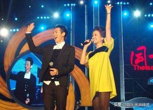 梁永斌“整容”了嗎？時隔多年再度跟柯藍同框，如今顏值判若兩人