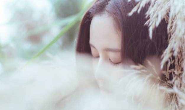 曾在夢(mèng)境里，我有吻過(guò)你，這畢竟沒(méi)存在