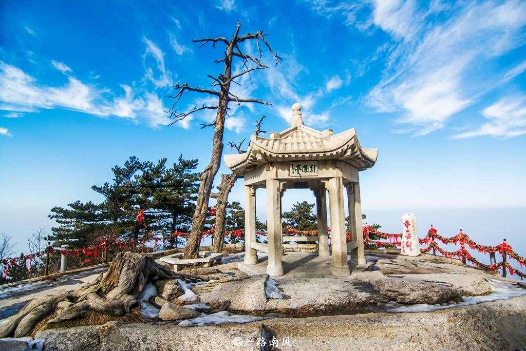 華山風(fēng)景區(qū)在西安嗎？很多游客第一時(shí)間答錯(cuò)，登山曾被稱為走絕路