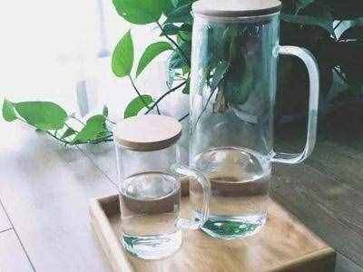 什么時(shí)候喝水好？這里有一個(gè)最佳的喝水時(shí)間表，很多人不符合標(biāo)準(zhǔn)