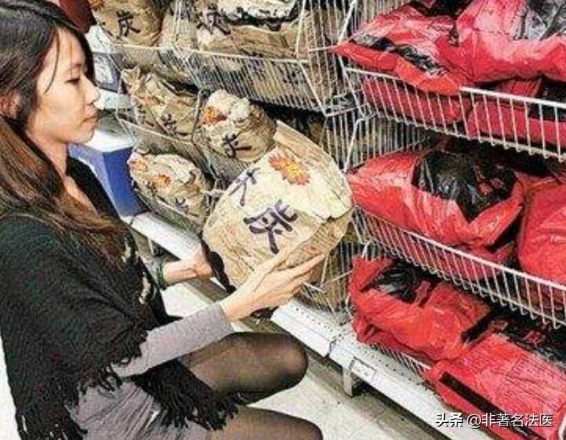 最近又出因抑郁燒炭自殺的案子，抑郁癥不可怕，燒炭自殺才難受…