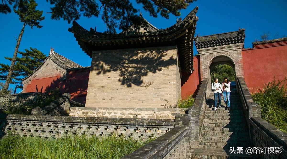 夏天去哪里旅游避暑？這5個(gè)地方清爽宜人美景如畫(huà)，涼快又好玩
