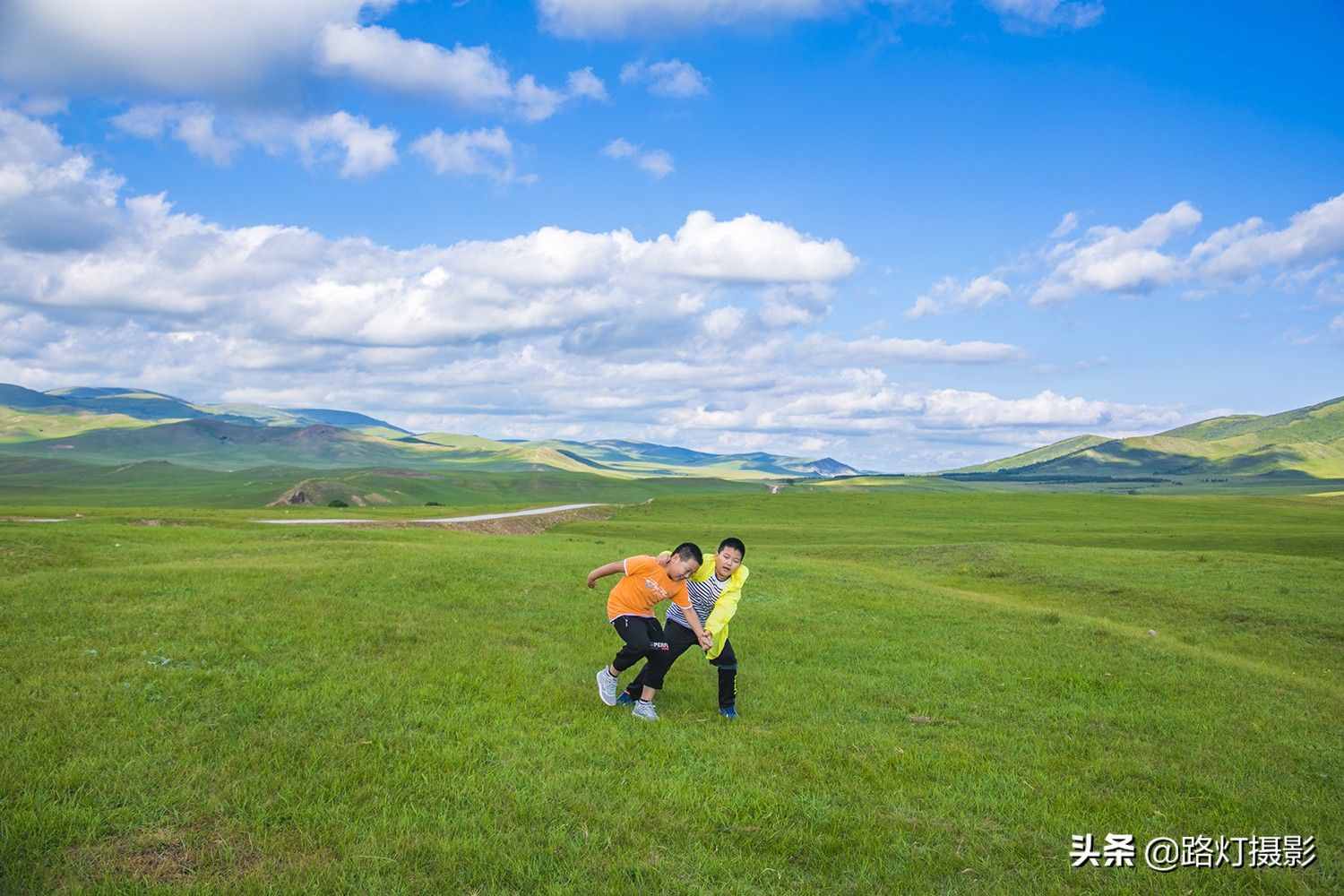 夏天去哪里旅游避暑？這5個(gè)地方清爽宜人美景如畫(huà)，涼快又好玩