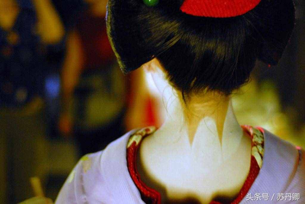 頗具爭(zhēng)議的藝妓：在日本地位崇高，中國(guó)人認(rèn)為只是風(fēng)月場(chǎng)所