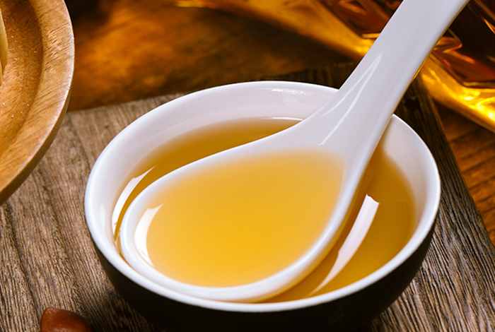 色拉油是什么油？它和食用油，調(diào)和油有什么區(qū)別？看完就明白了