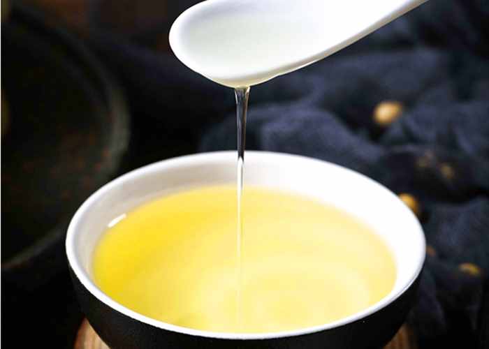 色拉油是什么油？它和食用油，調(diào)和油有什么區(qū)別？看完就明白了