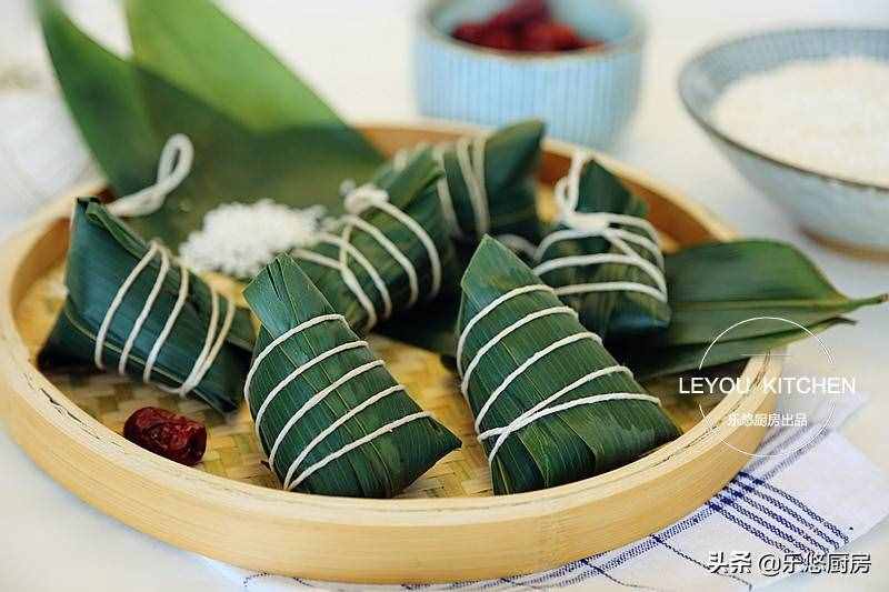 粽子的3種包法，按步驟一步一步來，輕松學(xué)會，比買的更糯更好吃