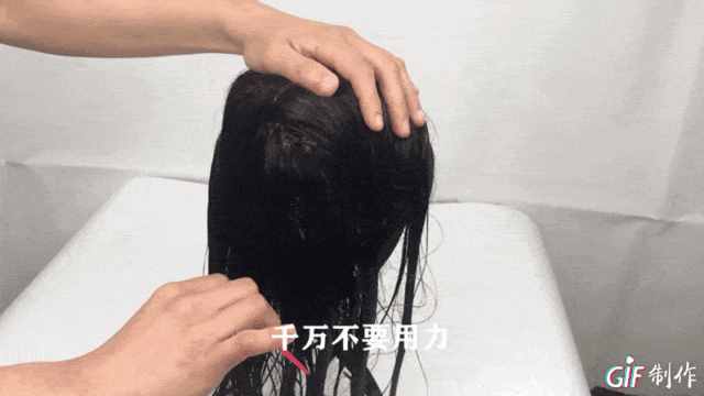 別再粗魯?shù)那逑醇侔l(fā)了，正確的假發(fā)清洗方法是這樣的