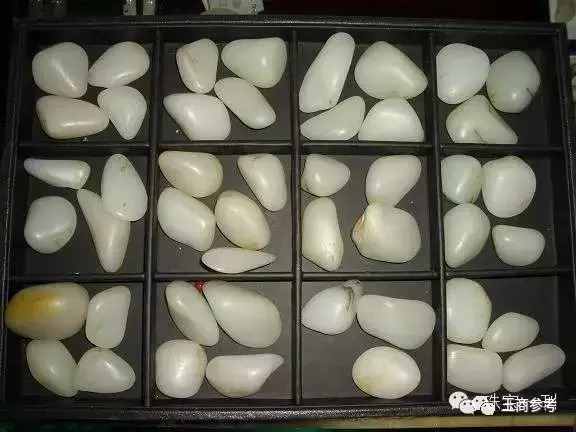 和田玉知識(shí)大揭秘——看圖辨認(rèn)真假和田玉
