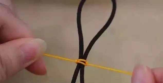 三種快速的編繩打結(jié)方法，文玩手串編繩不再煩惱......