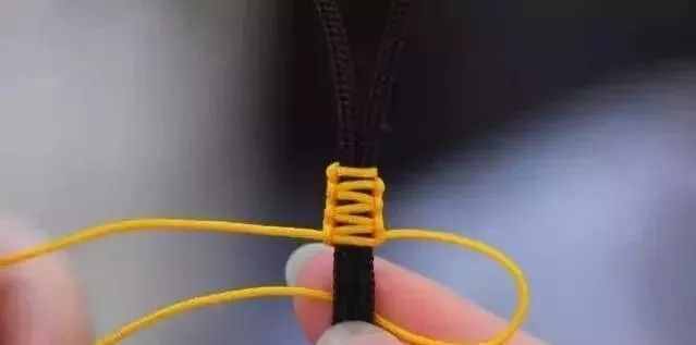 三種快速的編繩打結(jié)方法，文玩手串編繩不再煩惱......