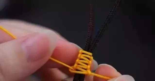 三種快速的編繩打結(jié)方法，文玩手串編繩不再煩惱......