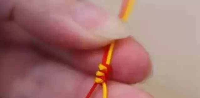 三種快速的編繩打結(jié)方法，文玩手串編繩不再煩惱......