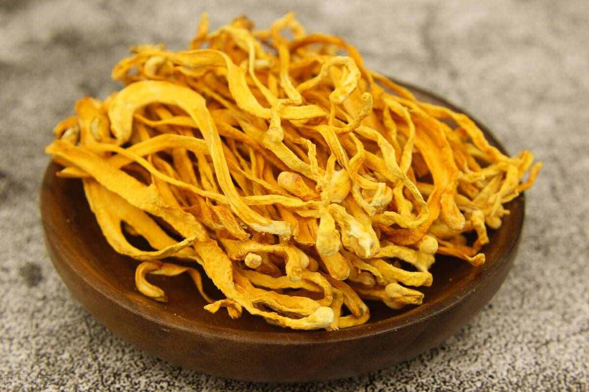 蟲草花，非蟲非草也非花！面紗揭開你懂它！秋冬進(jìn)補(bǔ)必有它