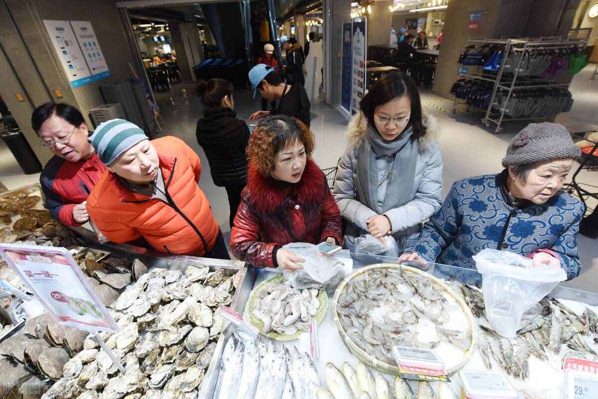 河南老板開蔬菜超市，“賣蔬菜送冰箱”，反倒年賺88萬，你也行