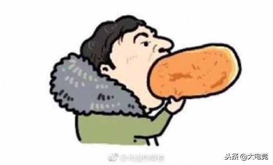 LOL：王校長官方授權(quán)奪冠吞熱狗衫，網(wǎng)友：真是個狠人