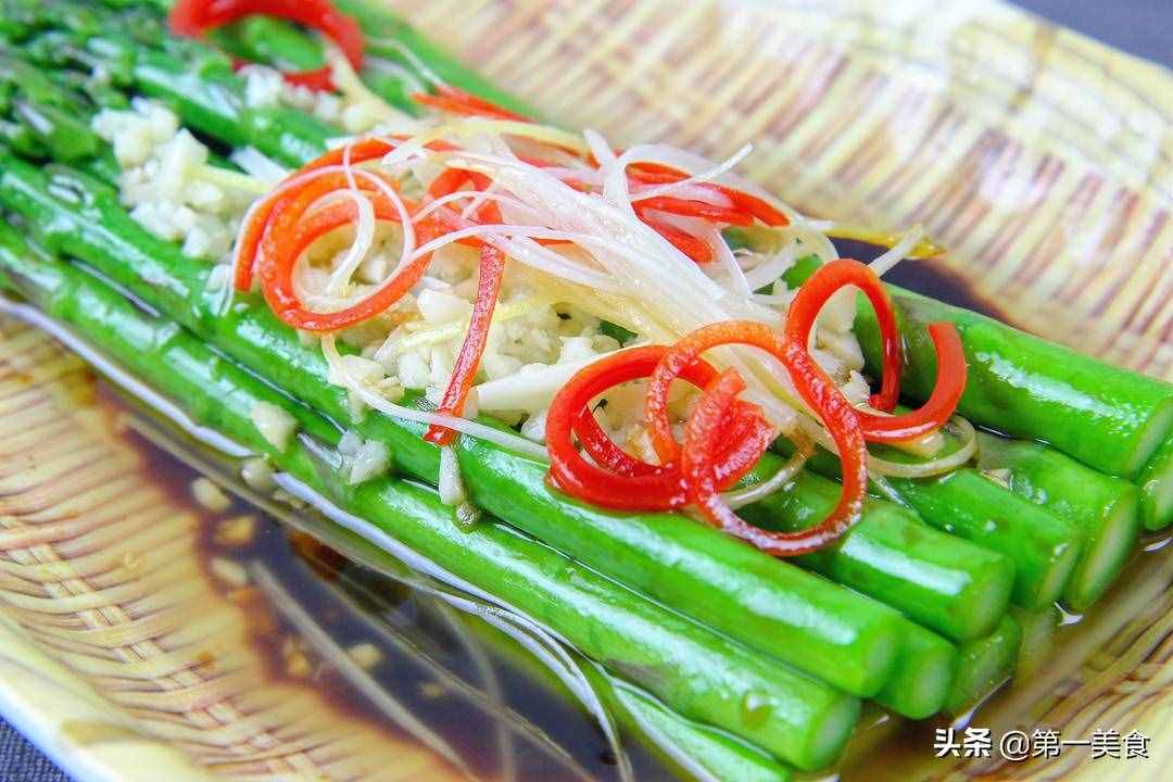 這才是蘆筍最正確做法，色香味全、營(yíng)養(yǎng)不流失，全家老小都夸好吃