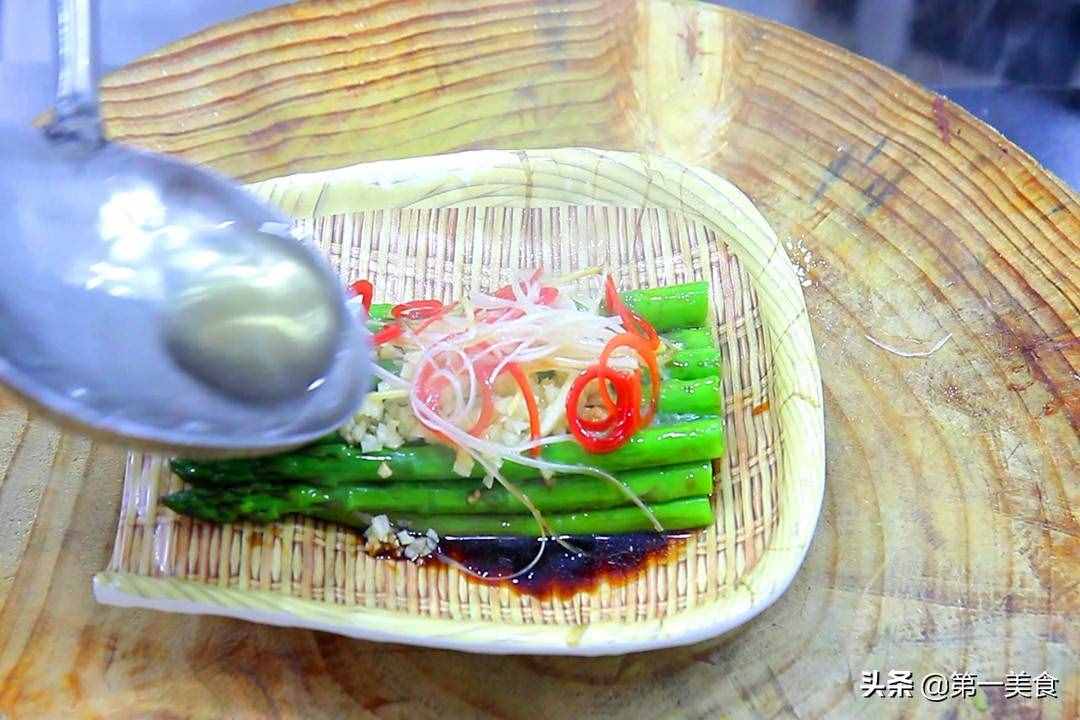 這才是蘆筍最正確做法，色香味全、營(yíng)養(yǎng)不流失，全家老小都夸好吃