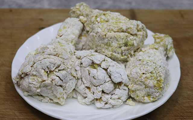 教你做香酥炸雞腿，外皮酥脆，肉質(zhì)鮮嫩不夾生，學會不用出去買了